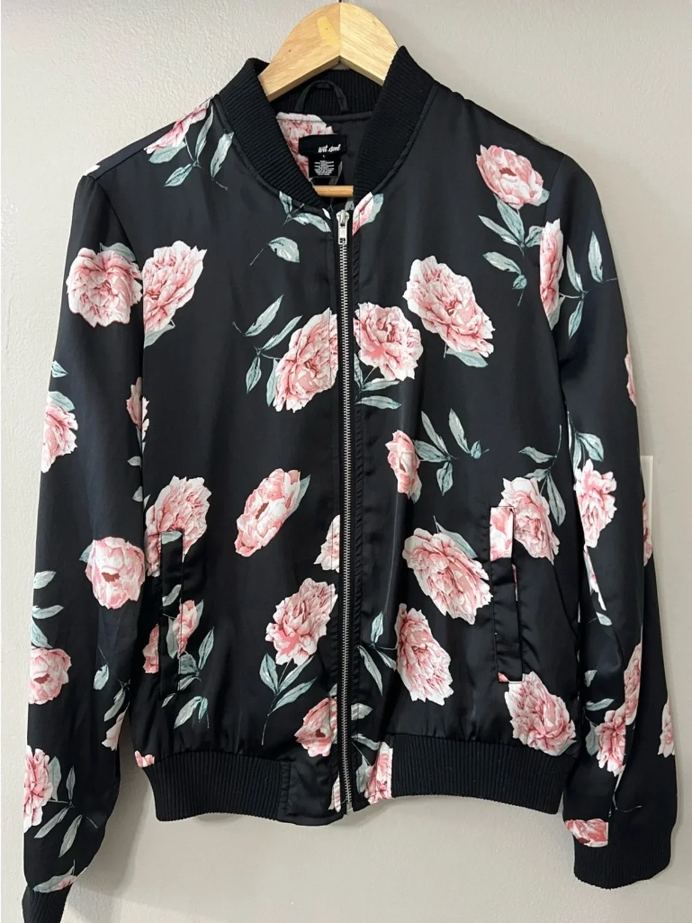 Wet Seal Floral Satin Bomber Jacket Black Pink Roses Size Large